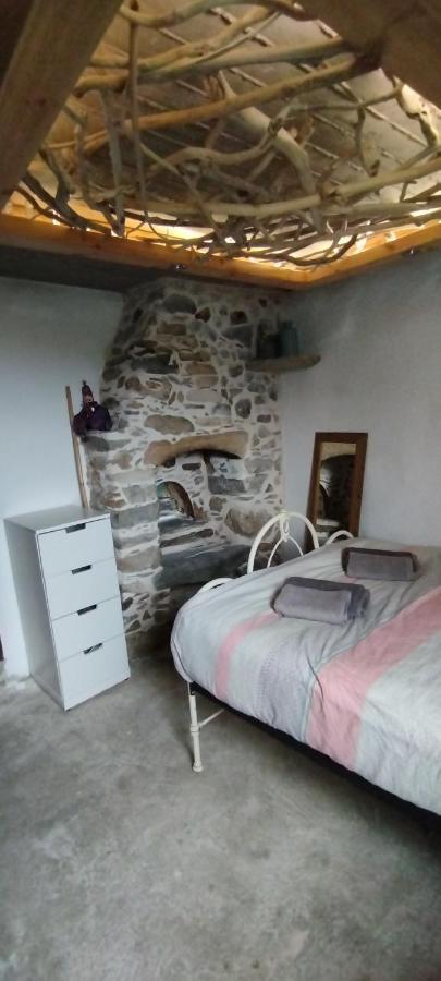 The Village House Kerames Bagian luar foto