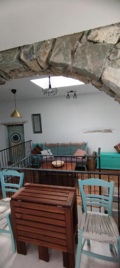 The Village House Kerames Bagian luar foto